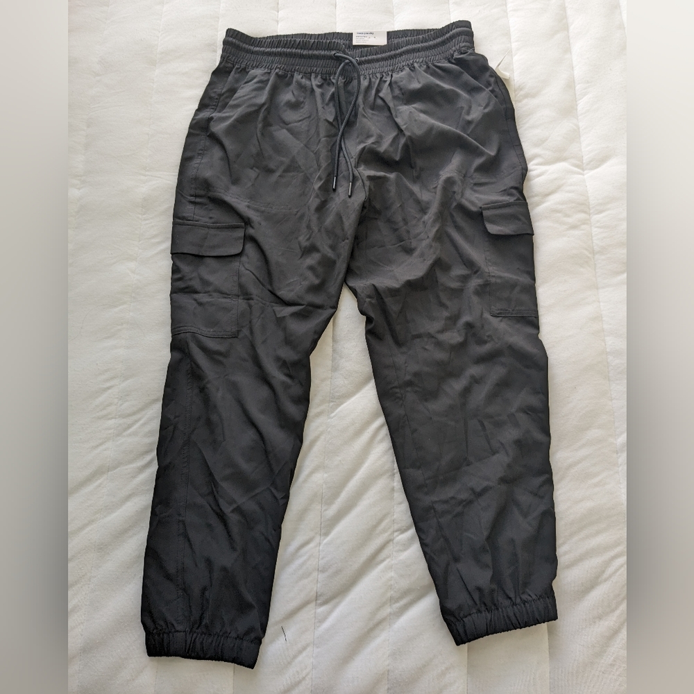 Old Navy Stretchtech Black Joggers L NWT